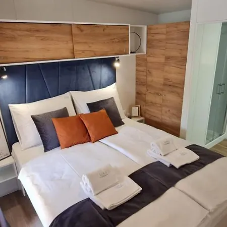 Mobile Home Luka Biograd Na Moru Exterior photo