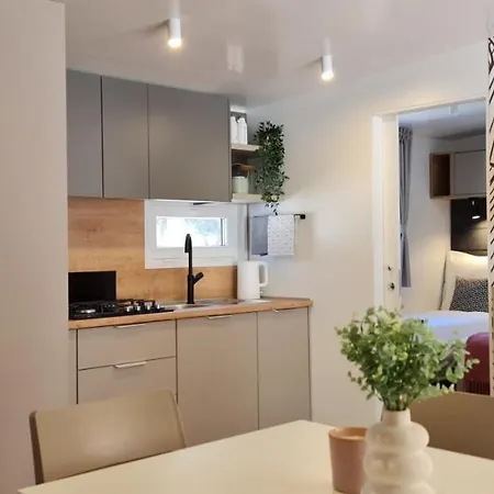 Mobile Home Luka Biograd Na Moru Exterior photo