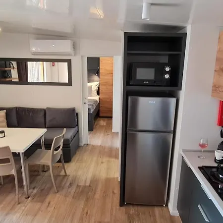 Mobile Home Luka Biograd Na Moru Exterior photo