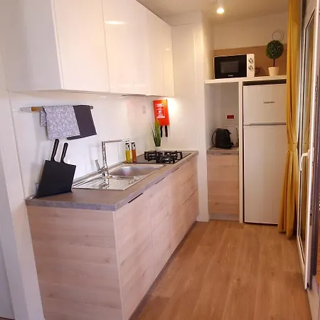 Mobile Home Luka Biograd Na Moru Exterior photo